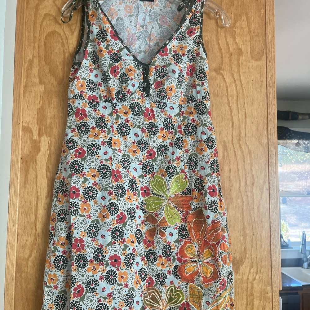 Floral Sleeveless Dress with V-Neck vintage sequined flower boho hippie